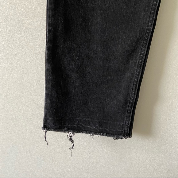 Old Navy Straight Leg Jeans - Picture 4 of 8